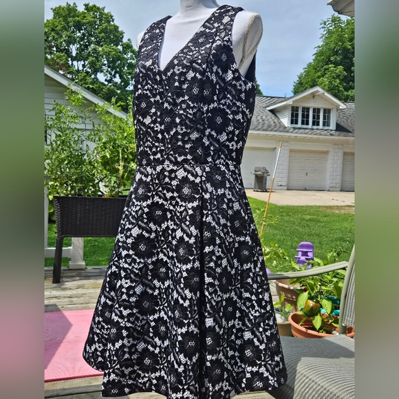White House Black Market Dresses & Skirts - White House Black Market size 12 white lined, black lace dress NWT